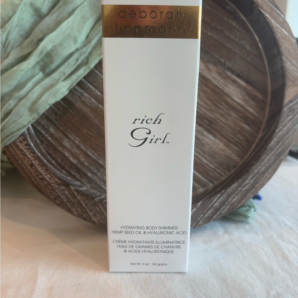 Deborah Lippmann Rich Girl Hydrating Body Shimmer Lotion - Picture 4 of 5